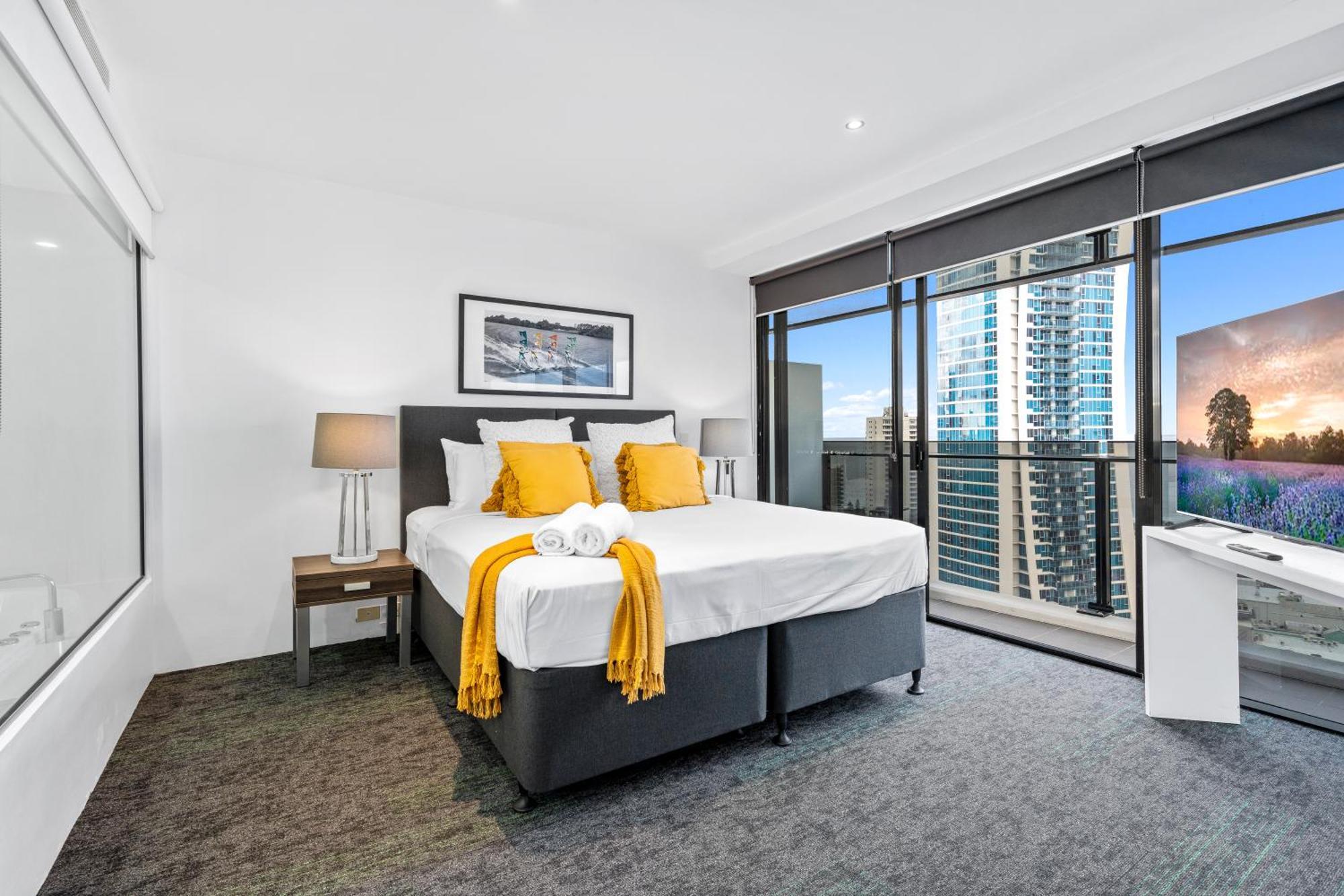 Circle On Cavill - Self Contained & Privately Managed Apartments - Wow Stay Gold Coast Exterior foto