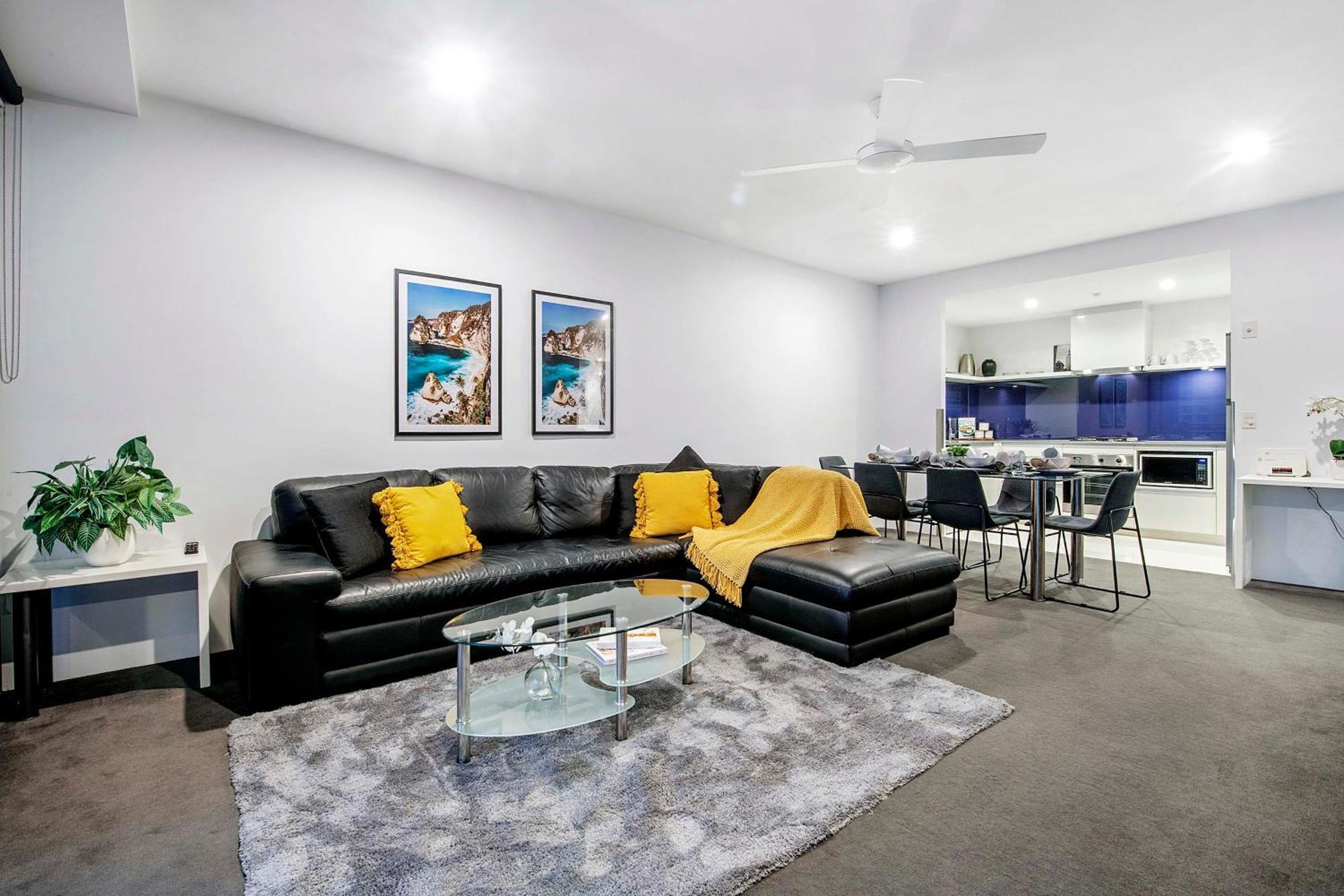 Circle On Cavill - Self Contained & Privately Managed Apartments - Wow Stay Gold Coast Exterior foto