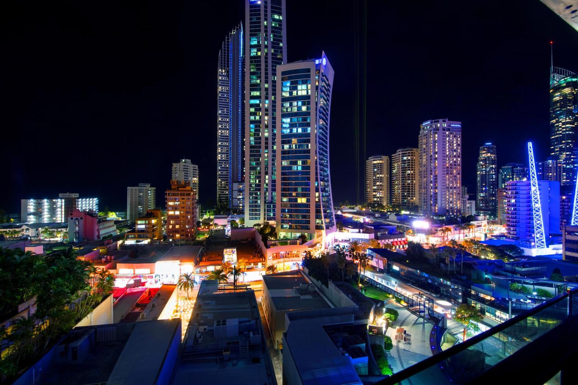 Circle On Cavill - Self Contained & Privately Managed Apartments - Wow Stay Gold Coast Exterior foto