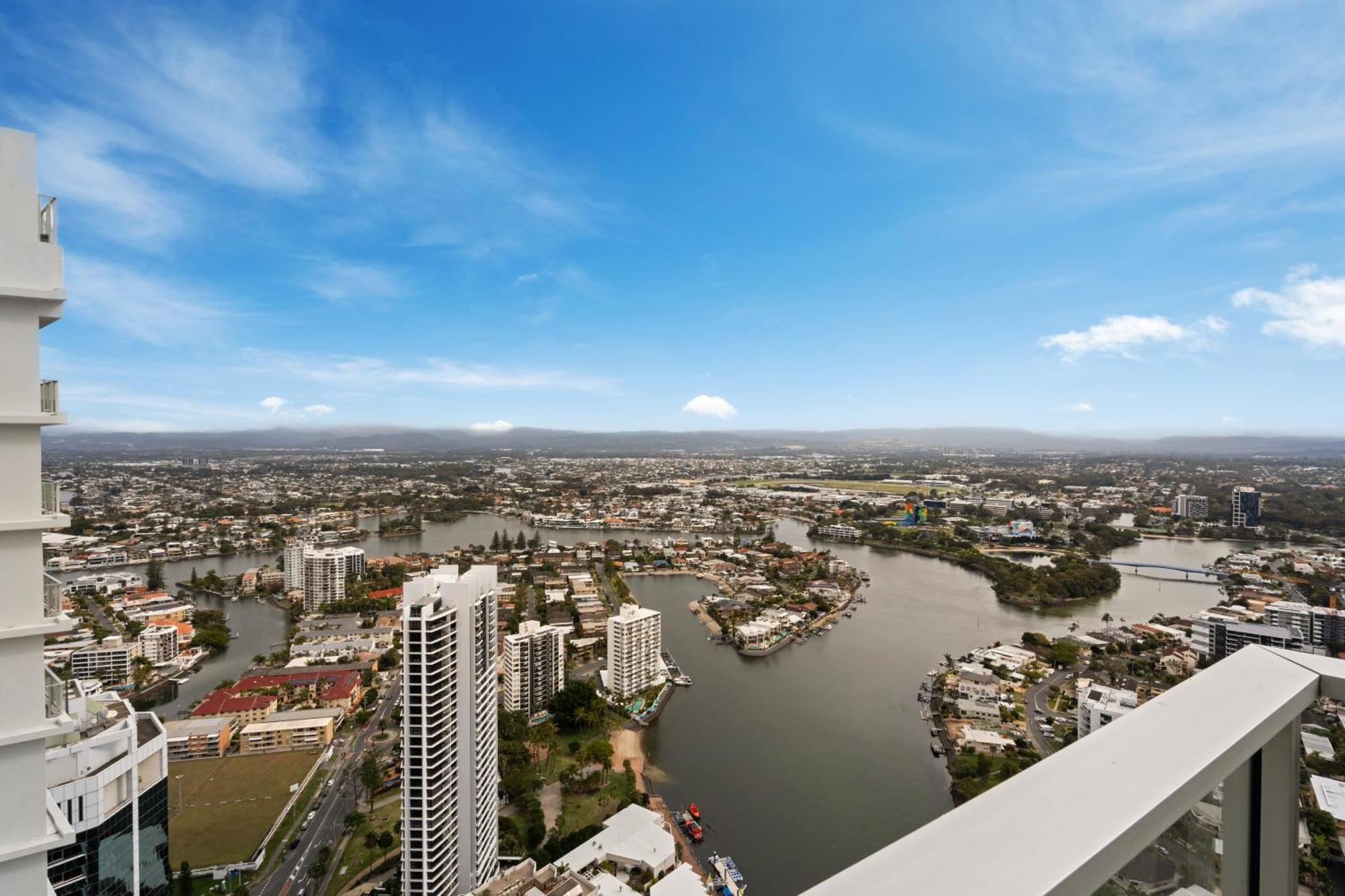 Circle On Cavill - Self Contained & Privately Managed Apartments - Wow Stay Gold Coast Exterior foto