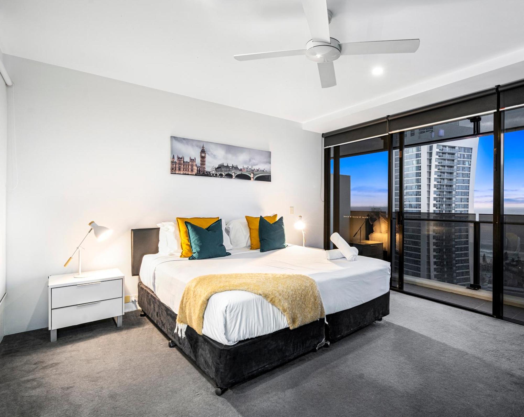 Circle On Cavill - Self Contained & Privately Managed Apartments - Wow Stay Gold Coast Exterior foto