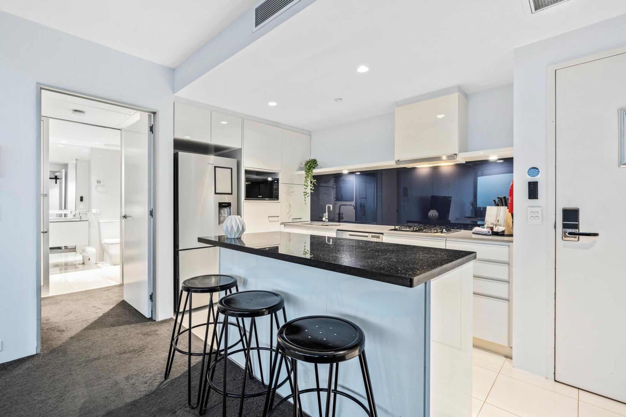 Circle On Cavill - Self Contained & Privately Managed Apartments - Wow Stay Gold Coast Exterior foto